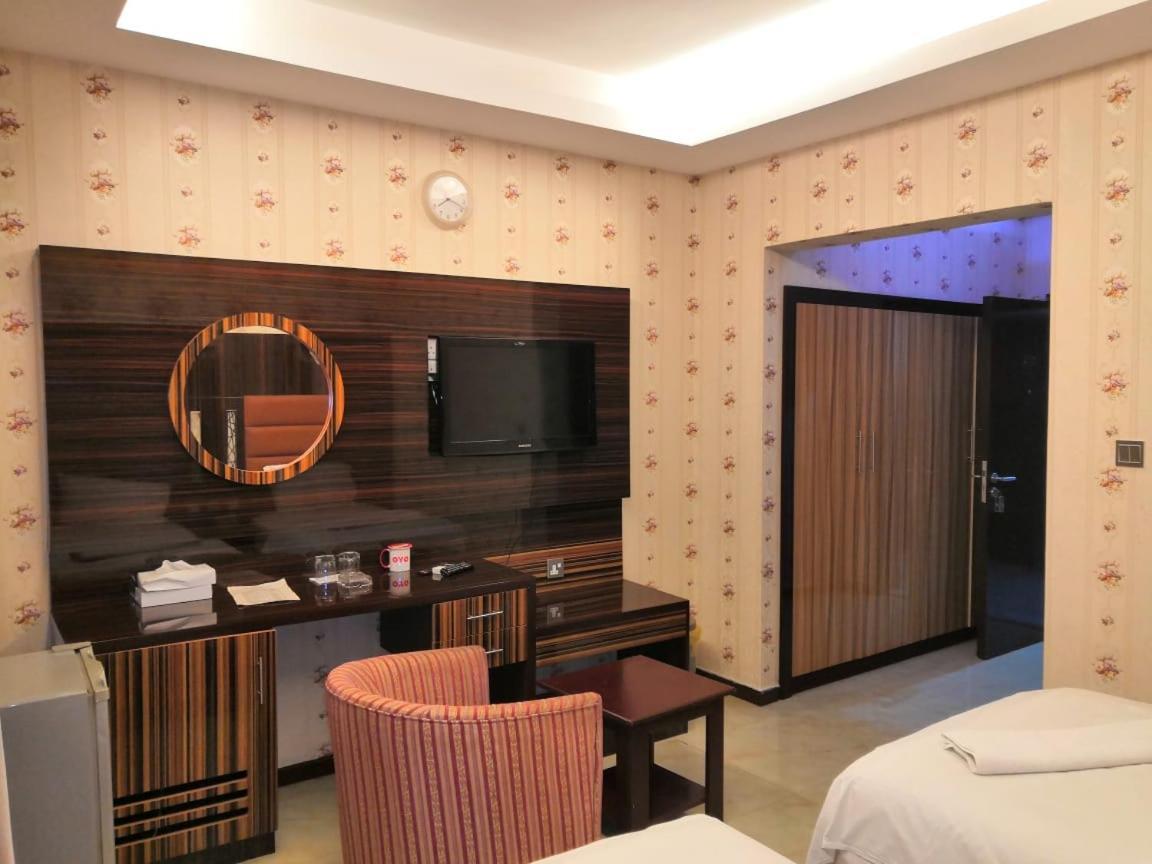 Hotel Burj Nahar L.l.c *