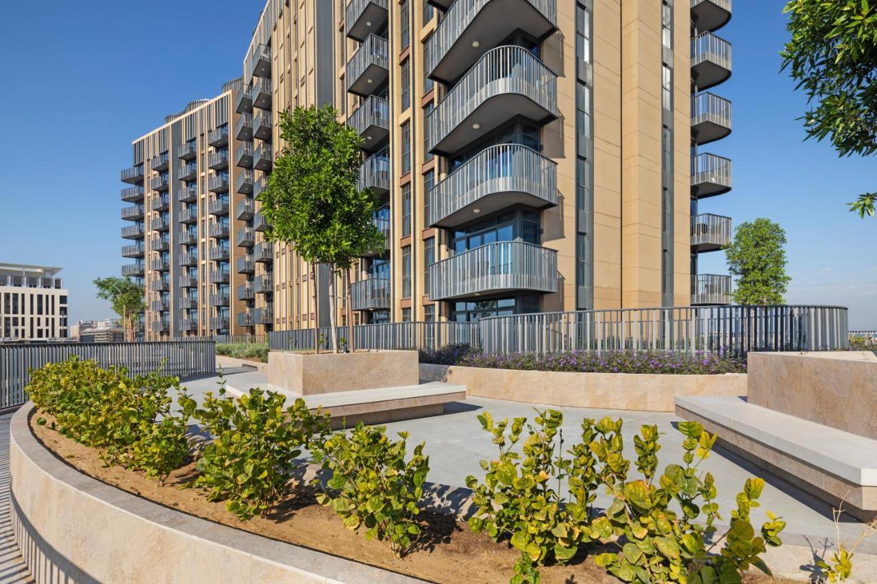 Adagio Deira 4*