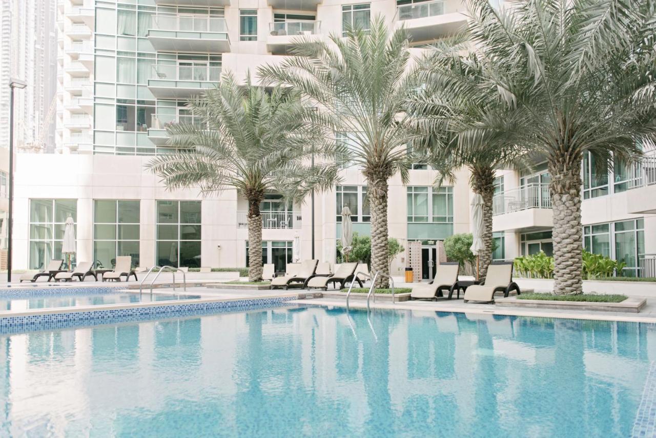 Boutique Living - Burj Views Downtown Apartment
