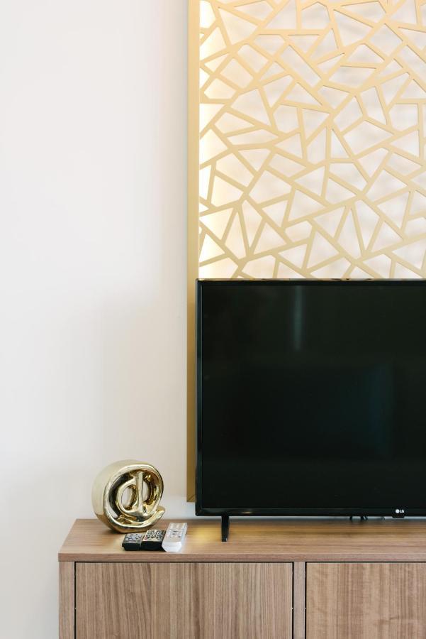 Boutique Living - Burj Views Downtown Dubai