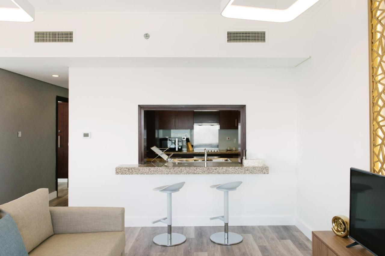 Boutique Living - Burj Views Downtown Apartment *