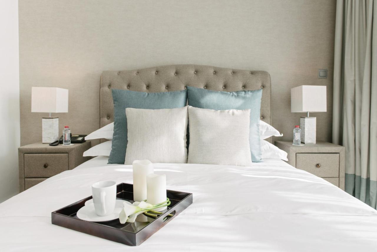Boutique Living - Burj Views Downtown Apartment *