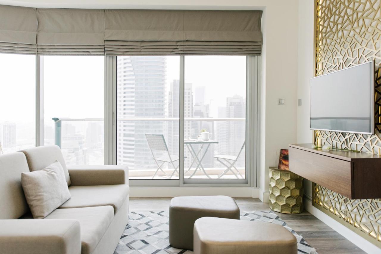Boutique Living - Burj Views Downtown Apartment