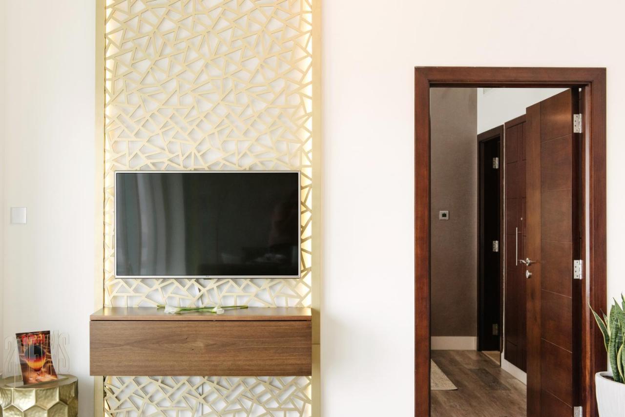 Boutique Living - Burj Views Downtown * Dubai