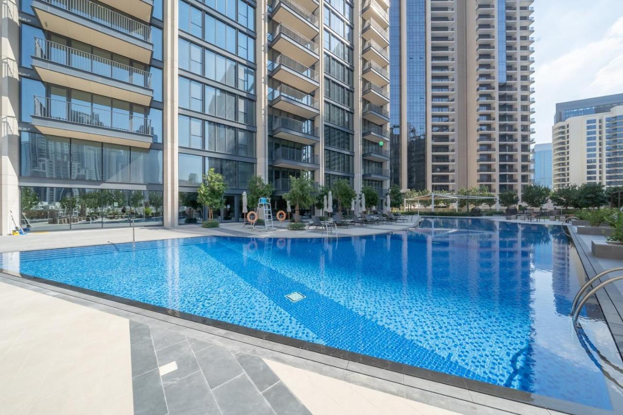 Boho-chic Cosy 1br, Minutes To Burj Khalifa Apartment *