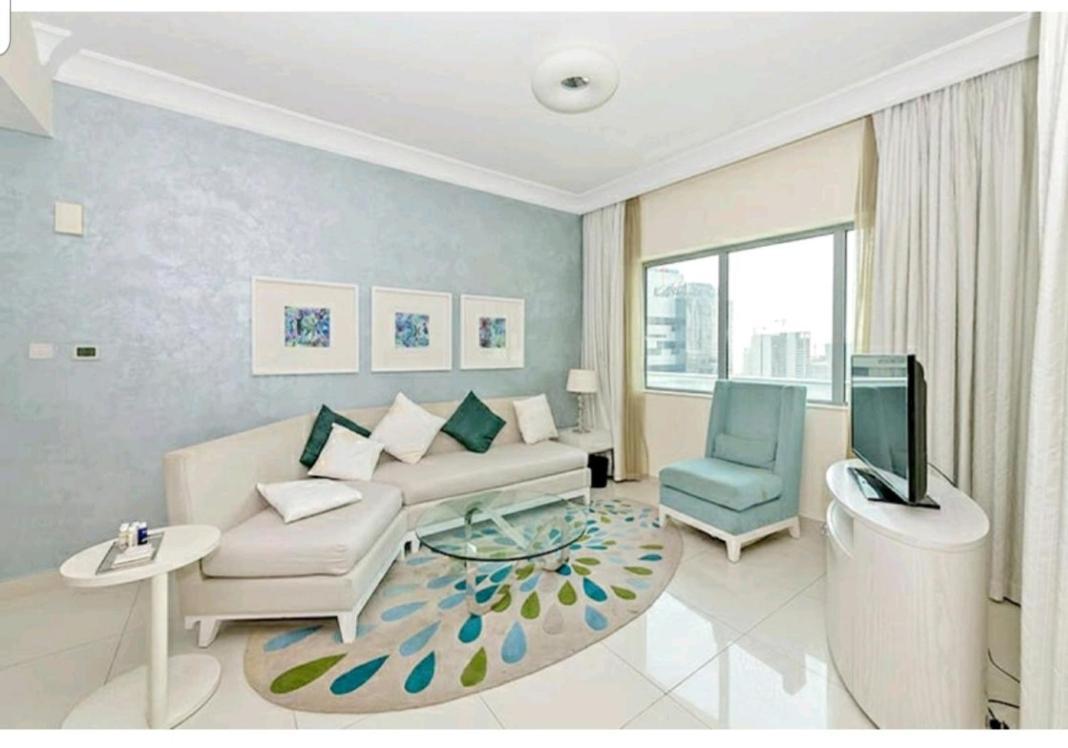 Luxurious - Damac Mall Street Dubai