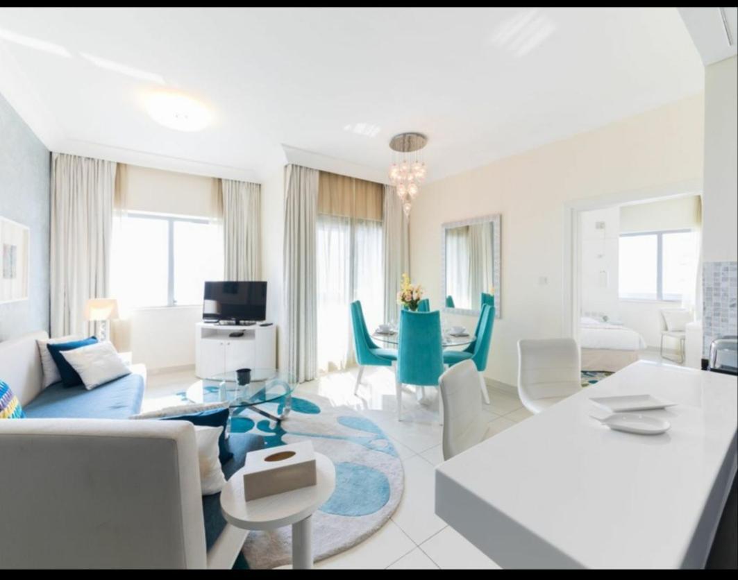 Luxurious - Damac Mall Street Dubai