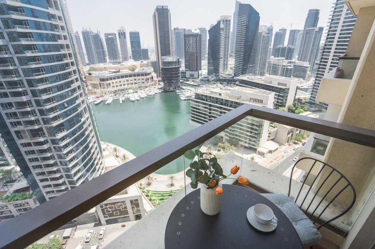 Higuests - Artistic Waterfront Apt, Perfect For Lovers Daire Dubai