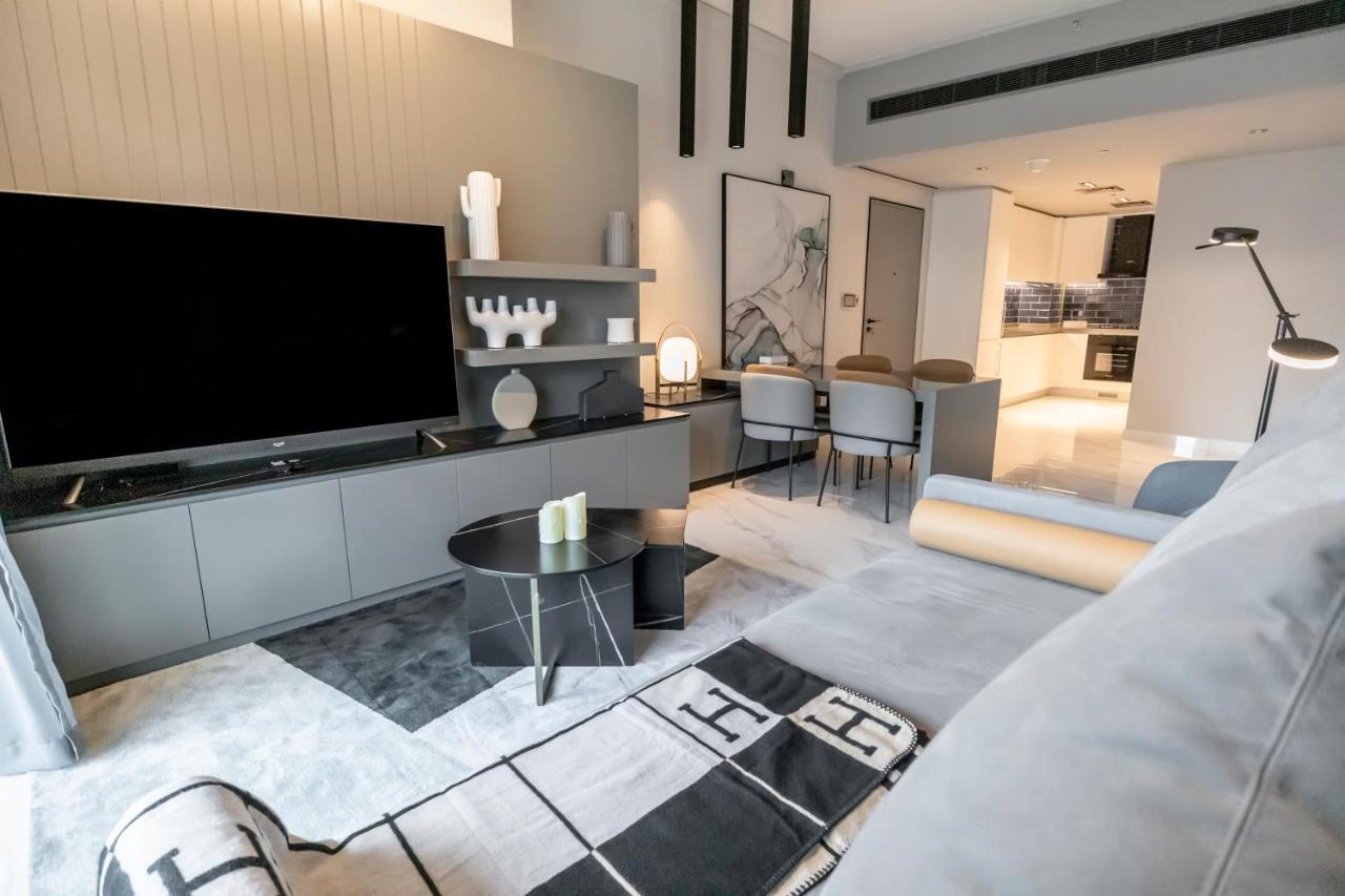 Apartment Fam Living - Mag318 - Business Bay *