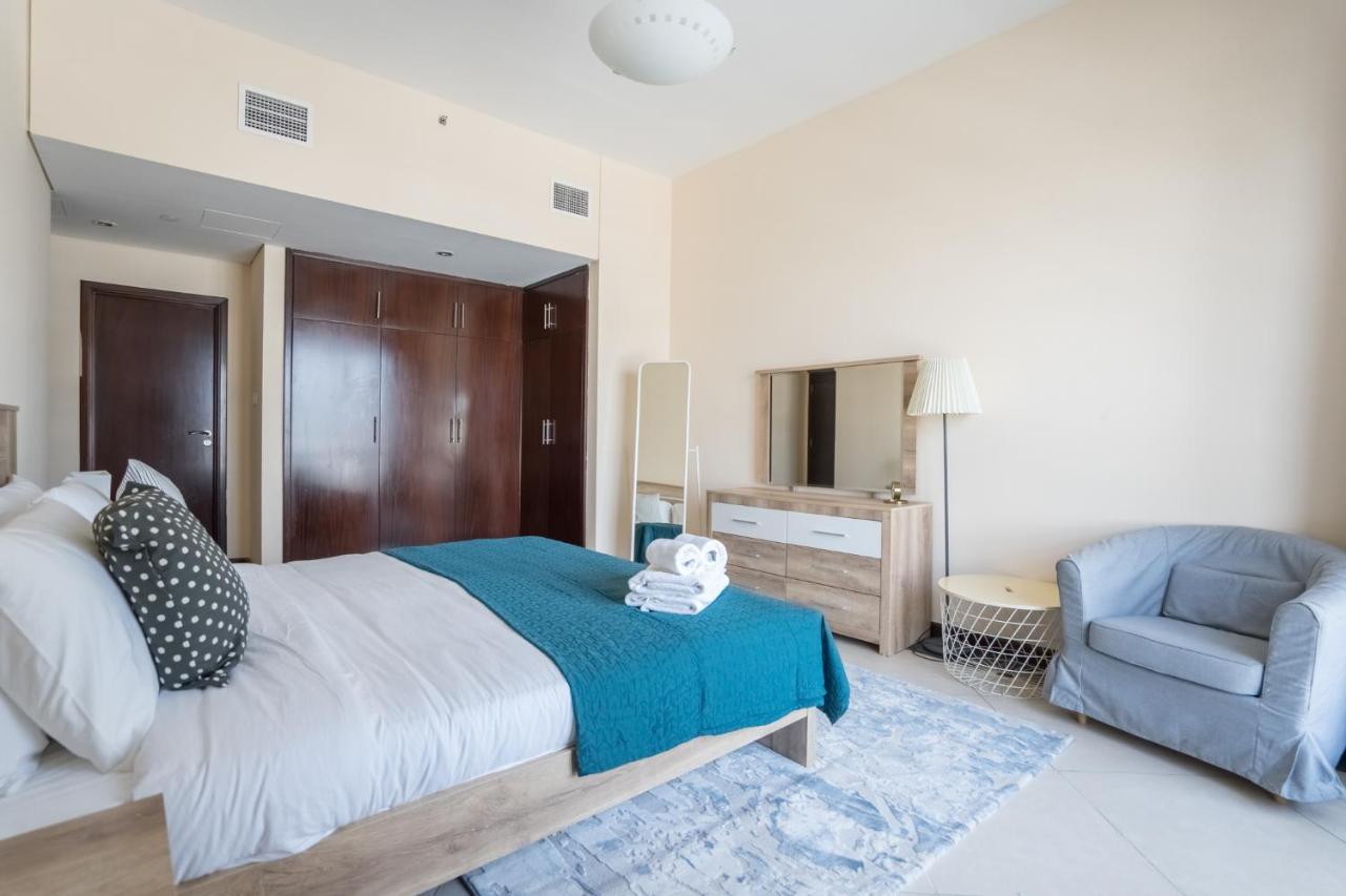 Higuests - Incredible Views In Deira 5-min To Airport Apartment
