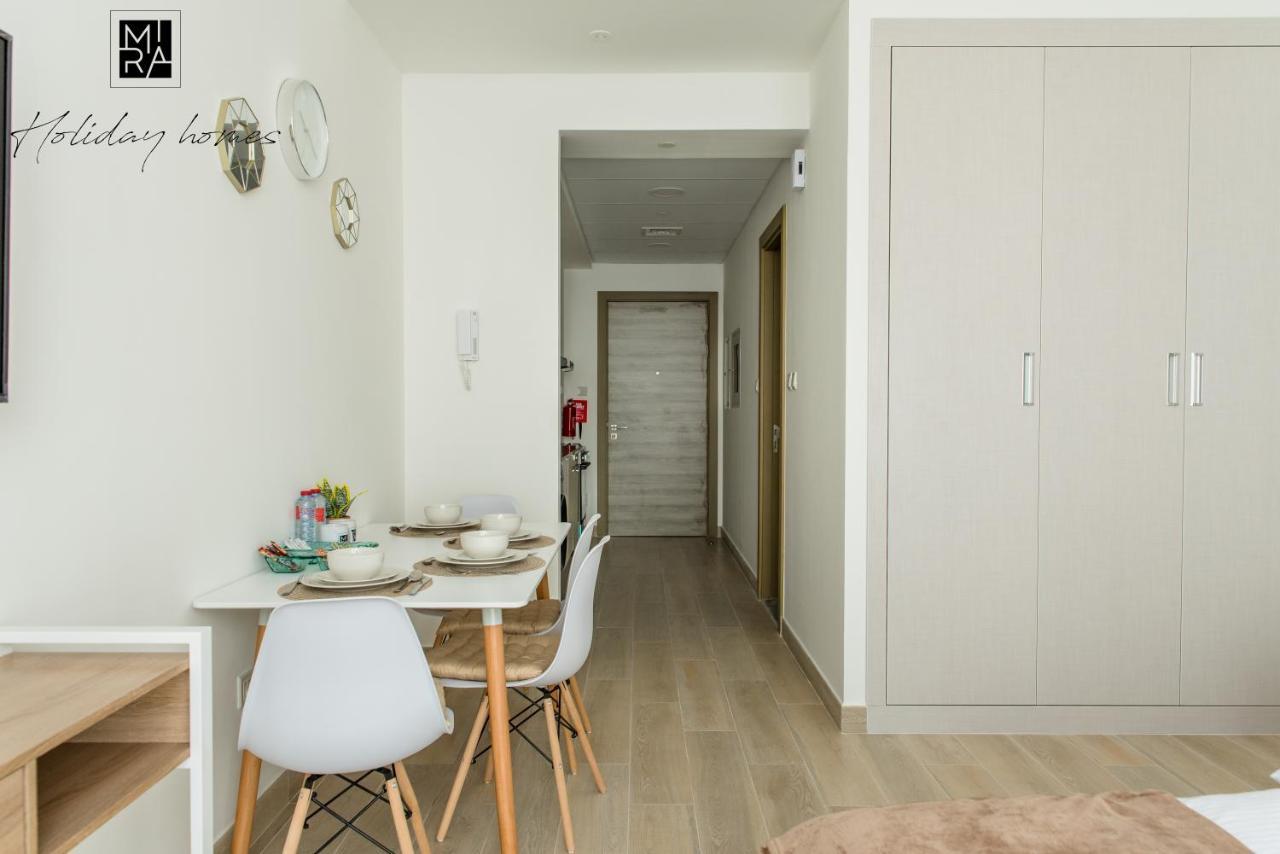 Mira Holiday Homes - Serviced In Jvc - Gym, Pool, Parking *