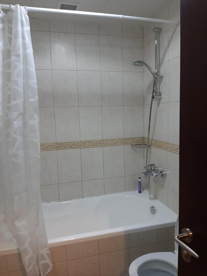 Apartment 3 Bedroom Sea View Princess Marina ! Walk To Beach *