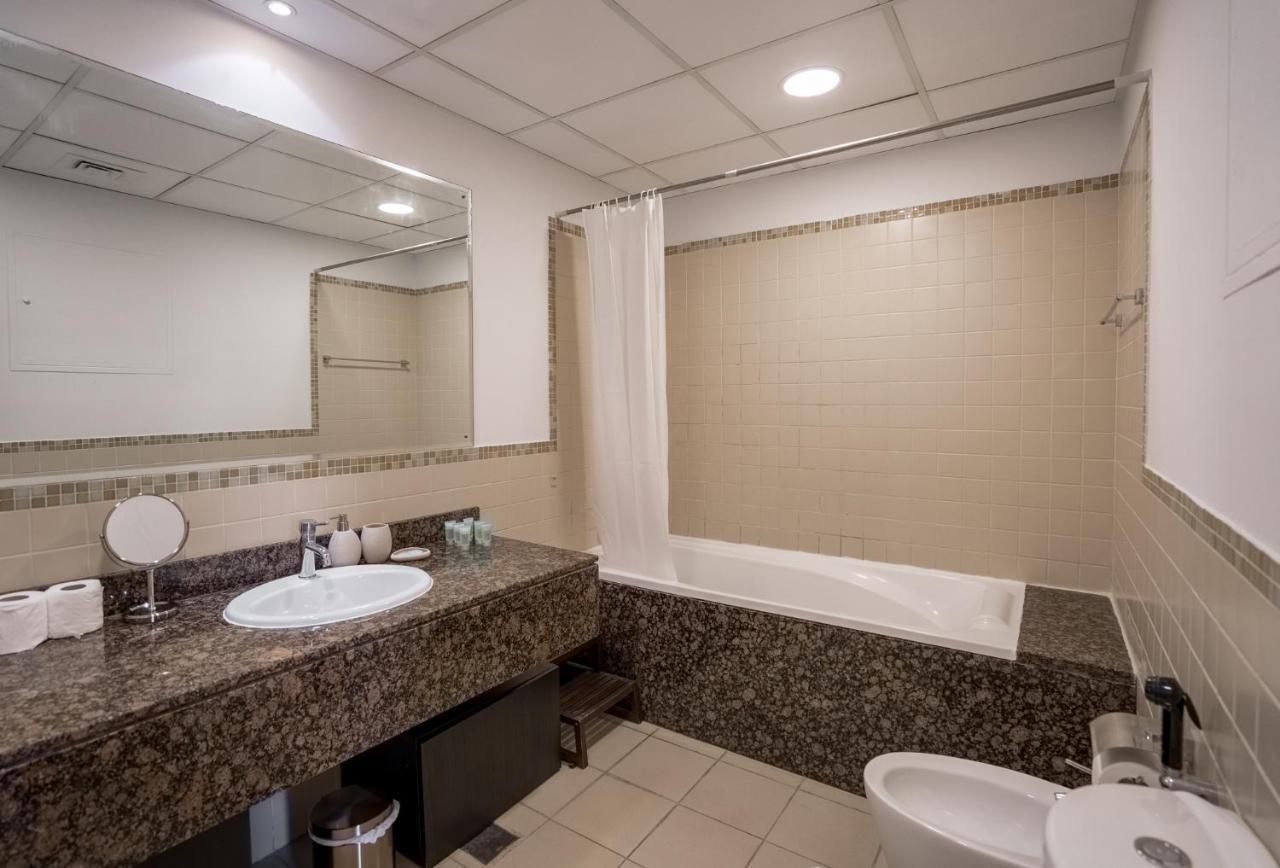 Higuests - Artistic Waterfront Apt, Perfect For Lovers Daire Dubai