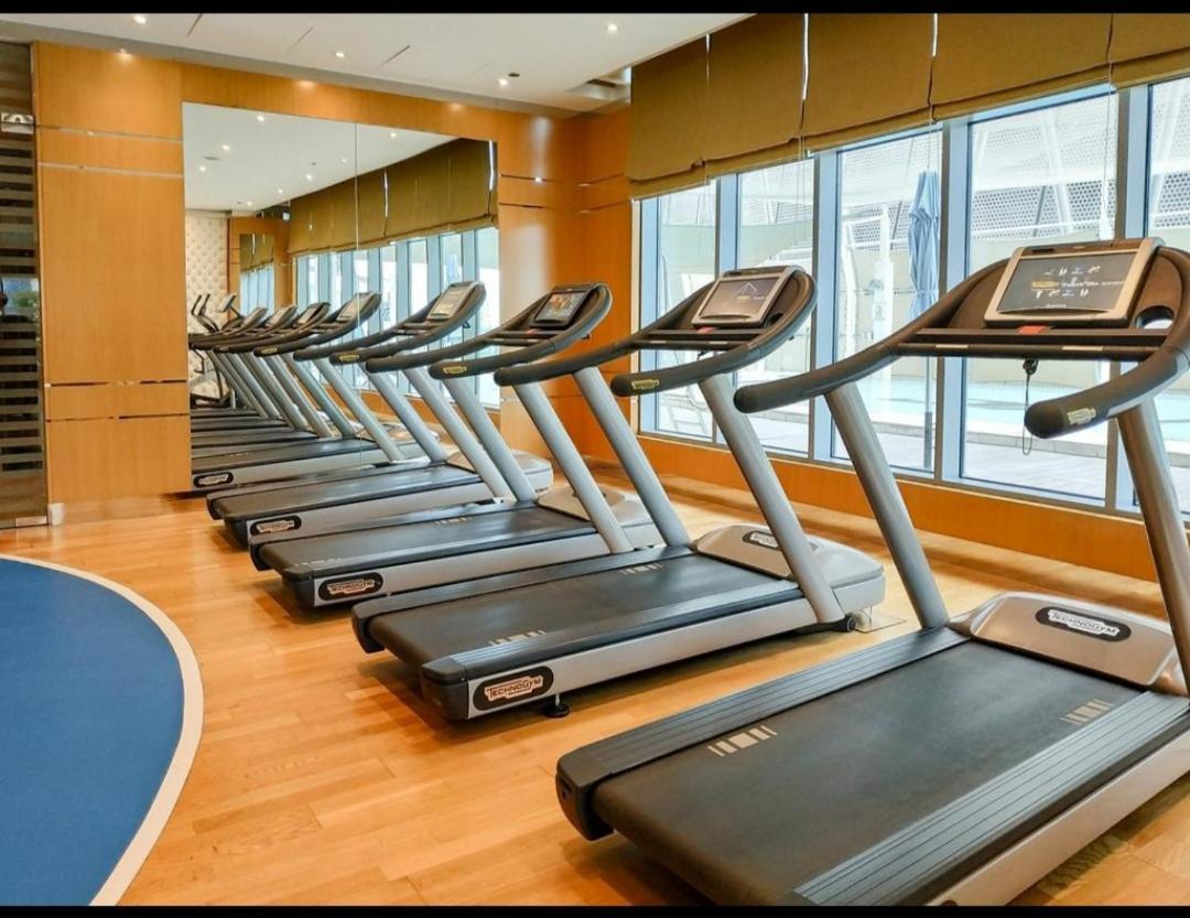 Luxurious - Damac Mall Street Apartment Dubai