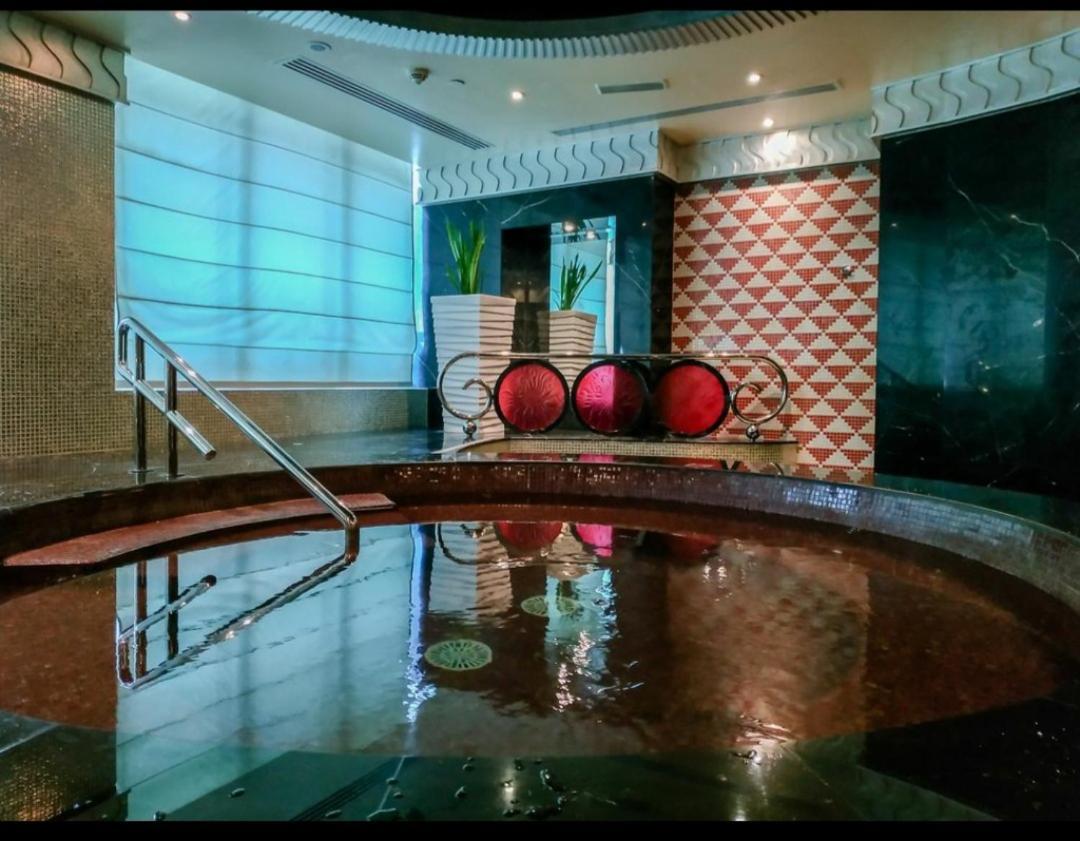 Apartment Luxurious - Damac Mall Street Dubai
