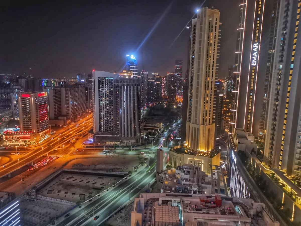 Luxurious - Damac Mall Street Apartment Dubai