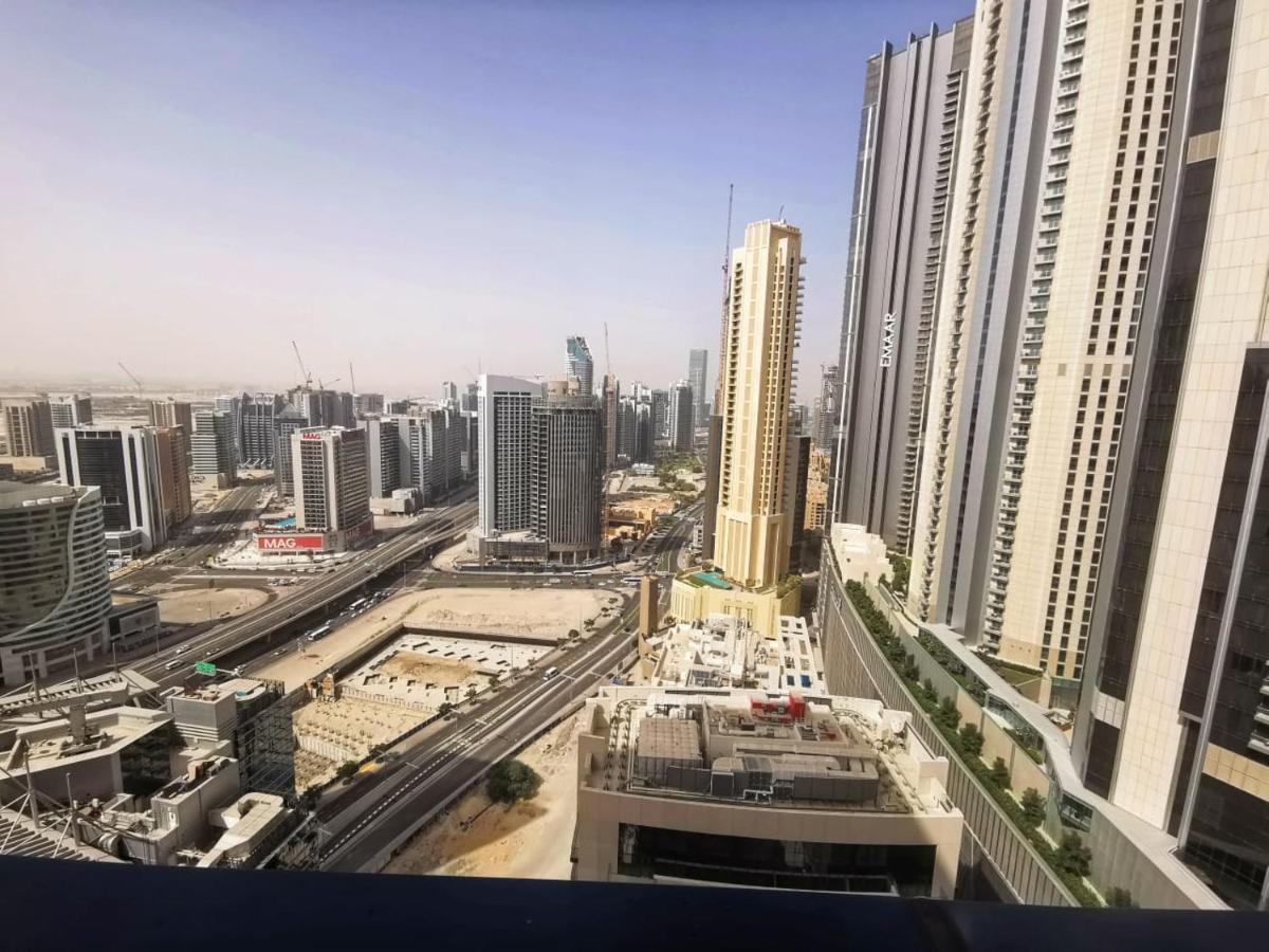 Apartment Luxurious - Damac Mall Street