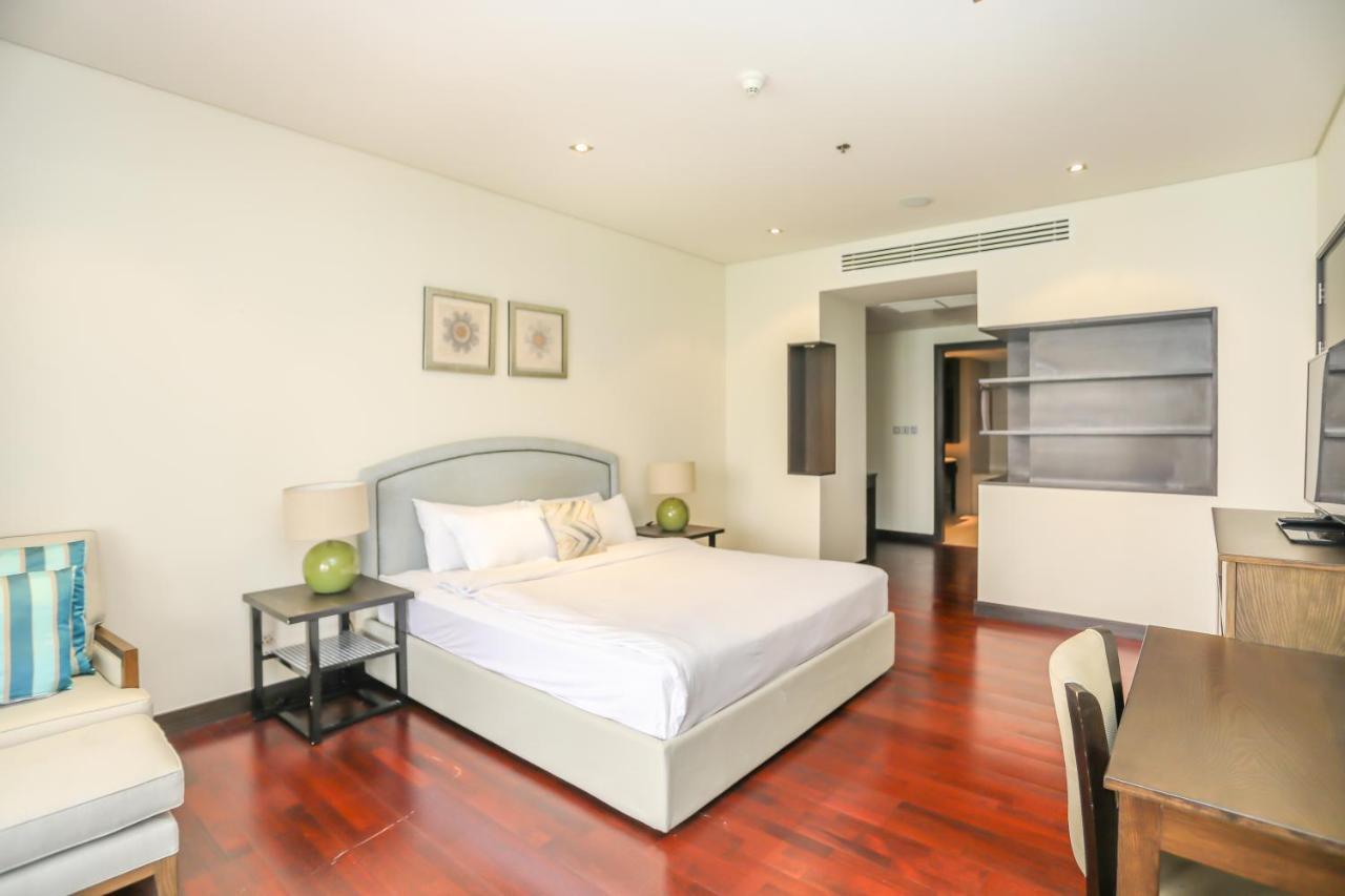 Apartment Signature Living Resort Apartments With Private Beach And Laguna Pool , Palm Jumeirah Dubai
