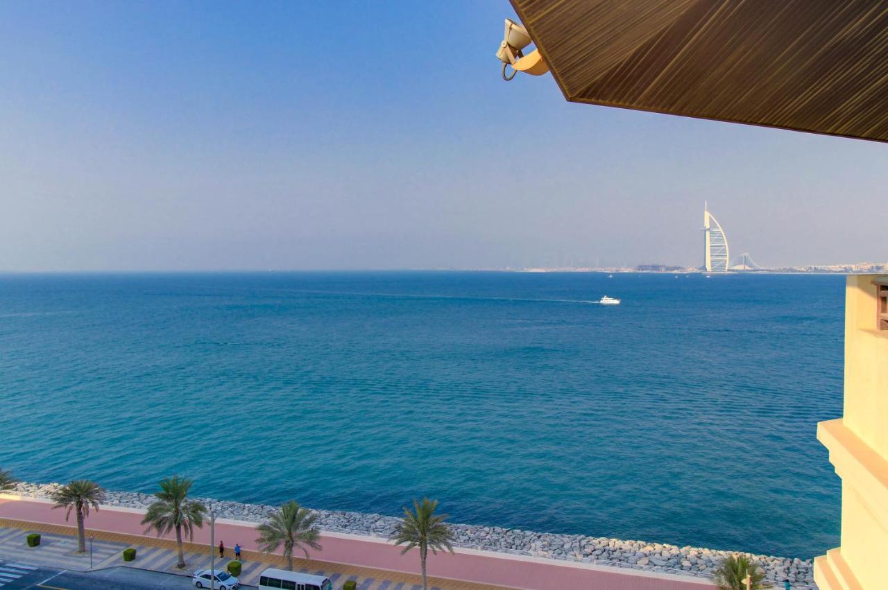 Signature Living Resort Apartments With Private Beach And Laguna Pool , Palm Jumeirah