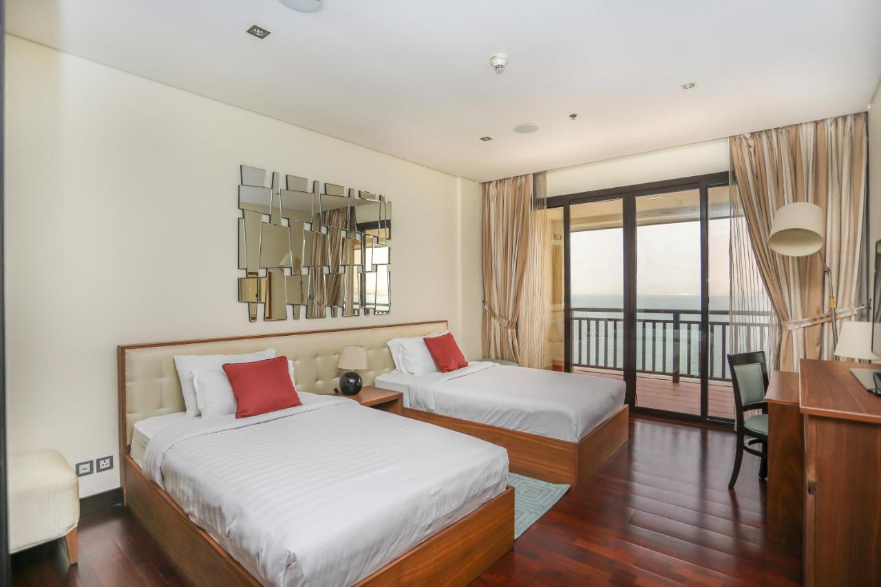 Apartment Signature Living Resort Apartments With Private Beach And Laguna Pool , Palm Jumeirah Dubai
