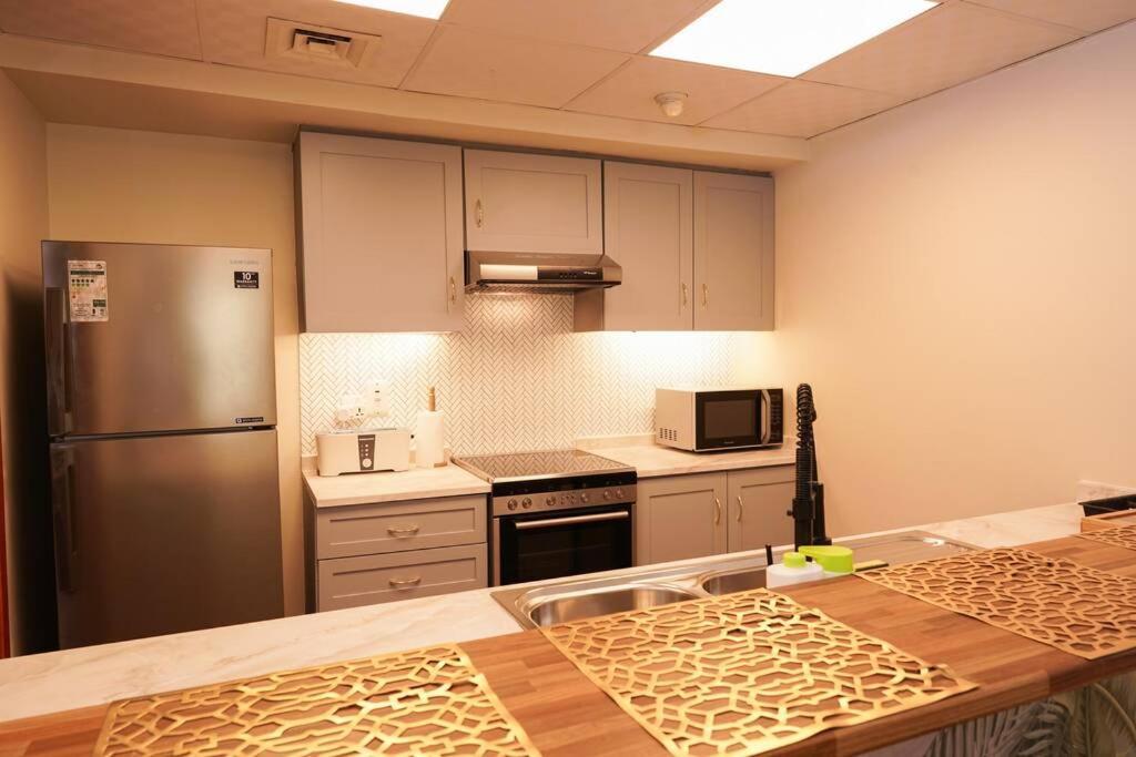 Luxurious 1 Bedroom In The Sought Area Of