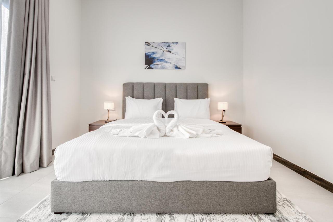 Sol Living - Sol Bay Apartment