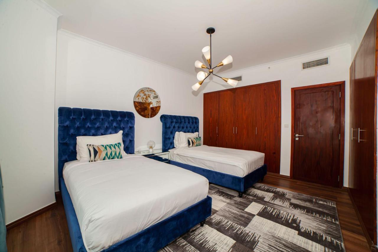 Fantastay Glamorous 3 Bdr Duplex Villa With Fountain Views In Downtown Dubai Dubai