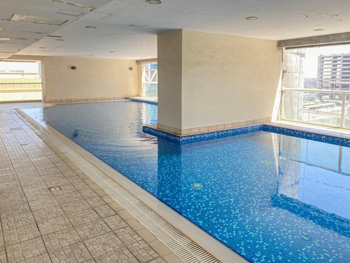 Frank Porter - Sulafa Tower Apartamento Dubai