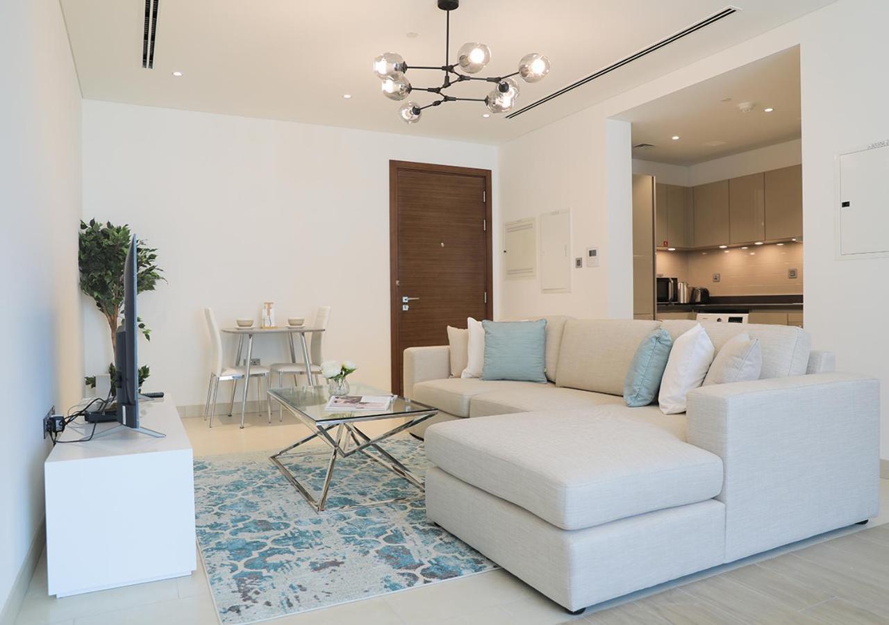 Apartment Nasma Luxury Stays- Sobha Hartland Greens *