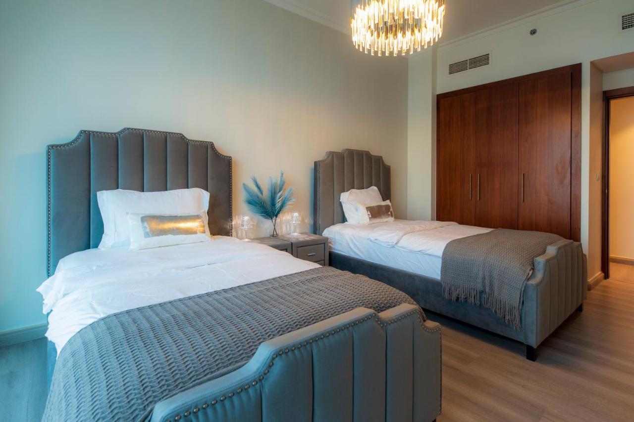 First Class 3br With Full Burj Khalifa And Fountain View Apartment Dubai