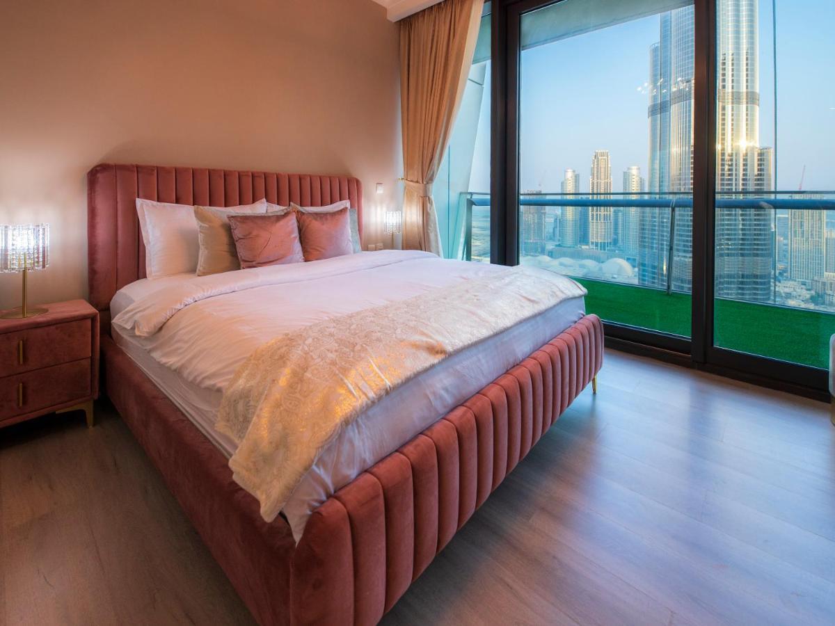 Apartment First Class 3br With Full Burj Khalifa And Fountain View Dubai