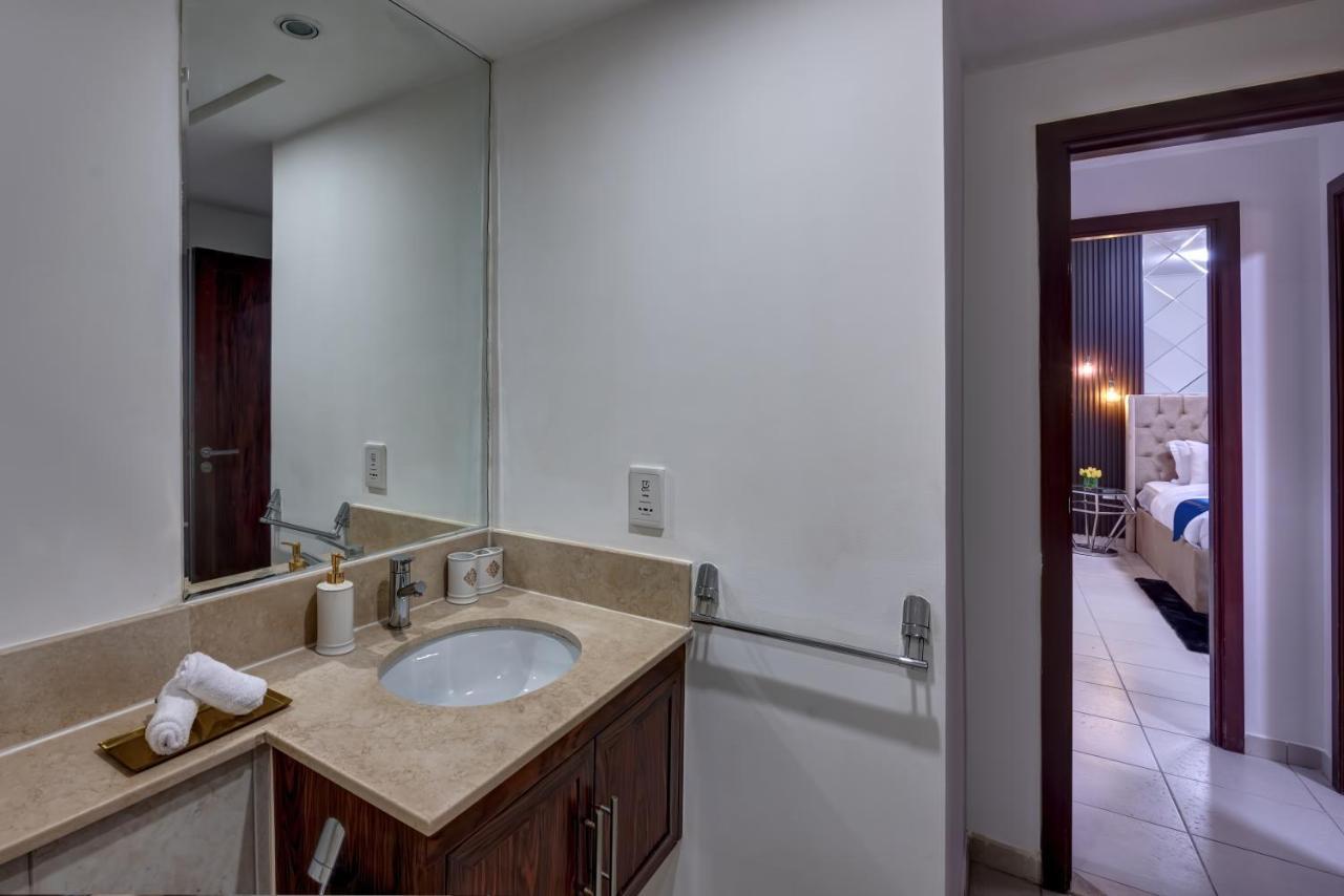 Durrani Homes - Modern Luxury Besides Burj Khalifa & Fountain View Apartment *