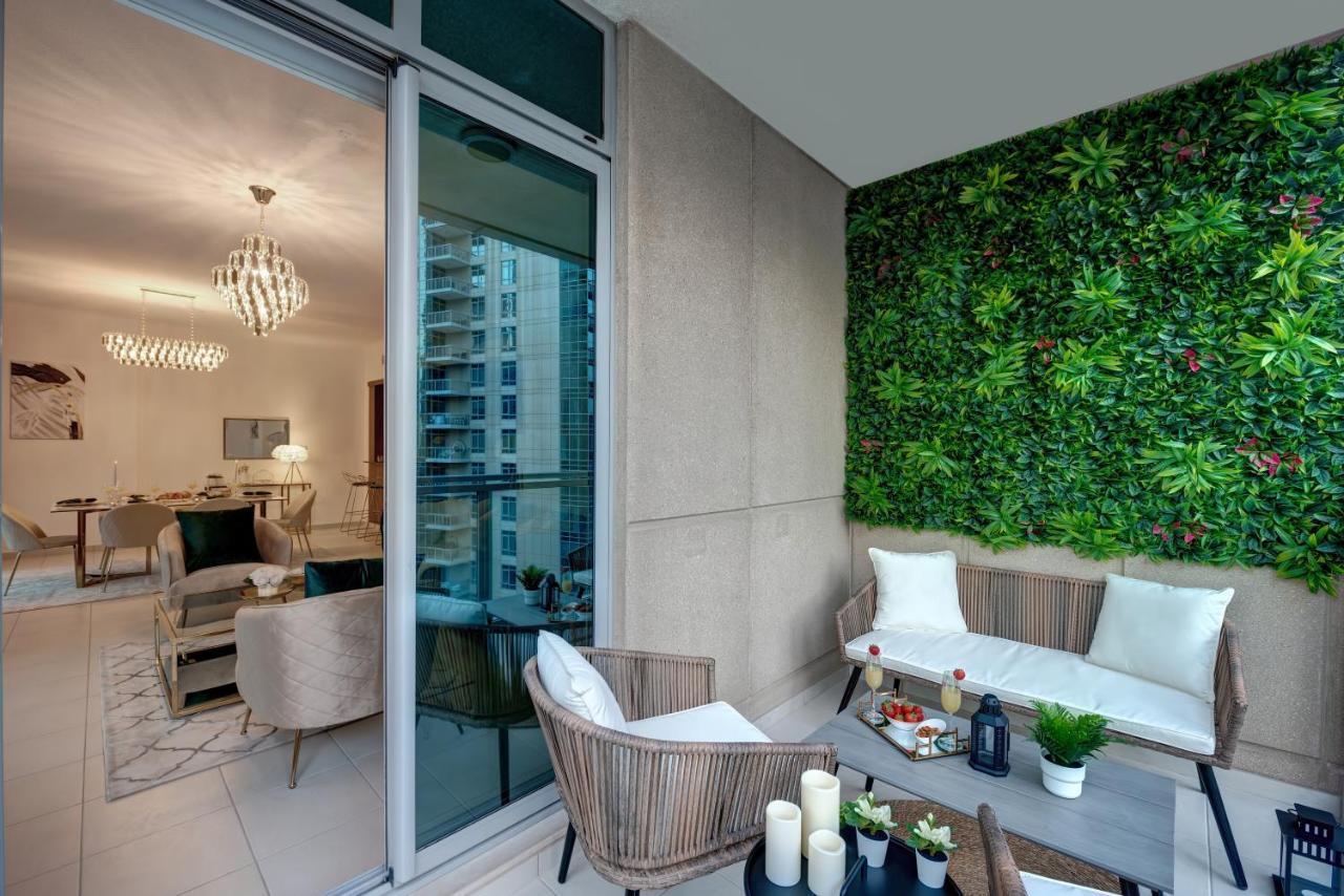 Durrani Homes - Modern Luxury Besides Burj Khalifa & Fountain View