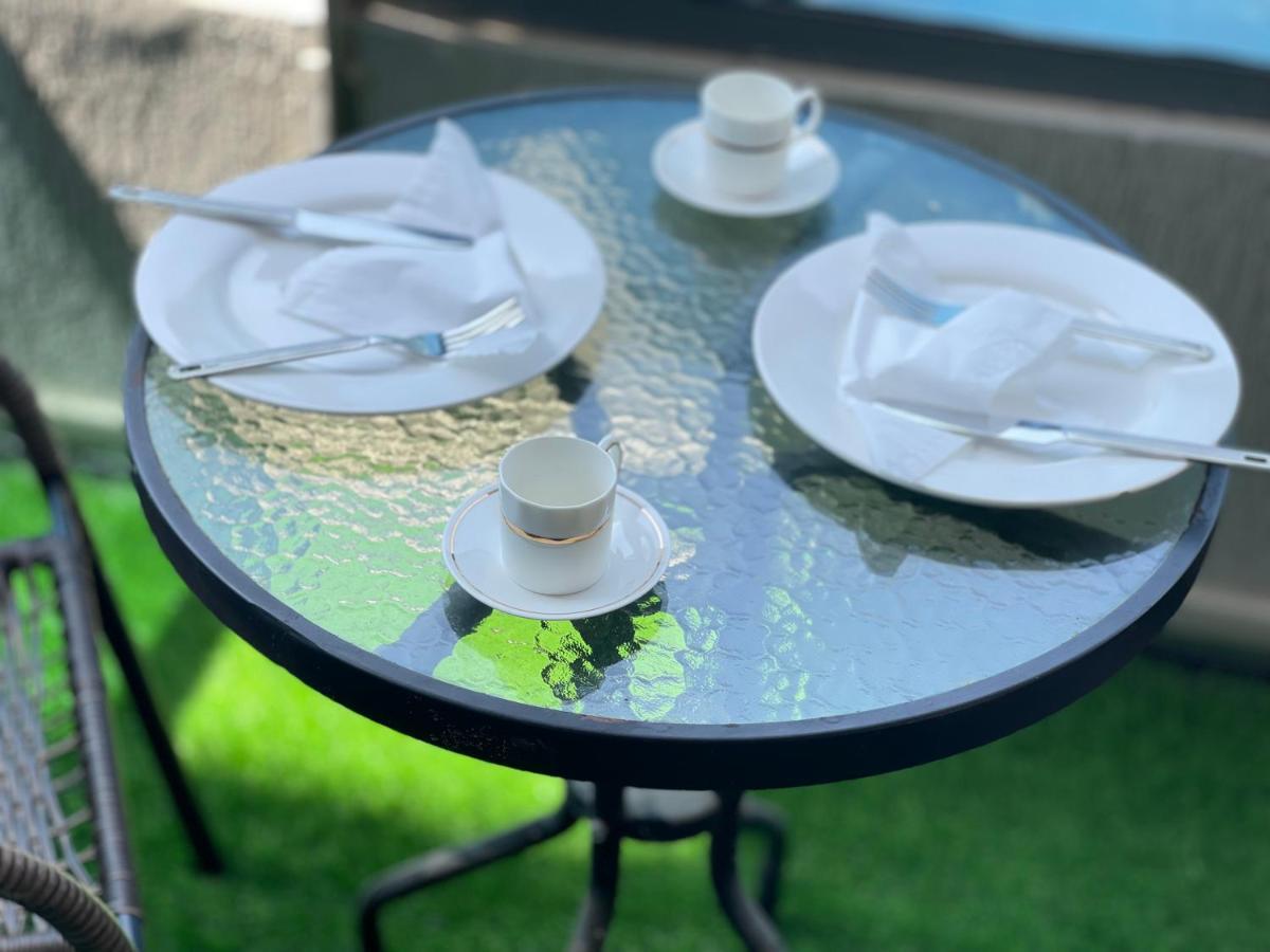 Private Gorgeous With Marina View With Shared Kitchen In Shared Homestay