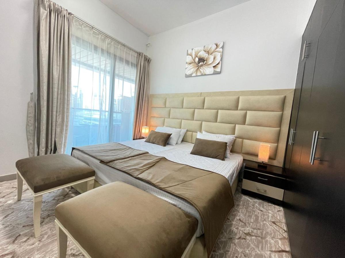 Homestay Private Gorgeous With Marina View With Shared Kitchen In Shared