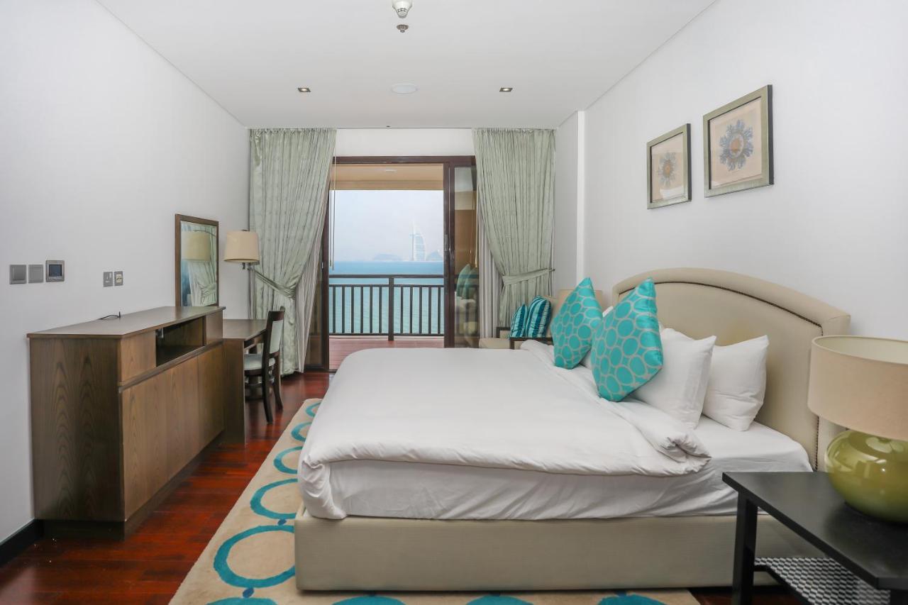 Apartment Signature Living Resort Apartments With Private Beach And Laguna Pool , Palm Jumeirah Dubai