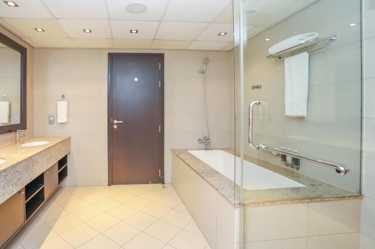 Signature Living Resort Apartments With Private Beach And Laguna Pool , Palm Jumeirah Apartment