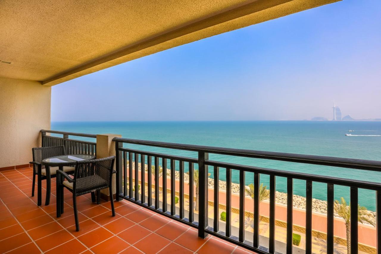 Daire Signature Living Resort Apartments With Private Beach And Laguna Pool , Palm Jumeirah Dubai
