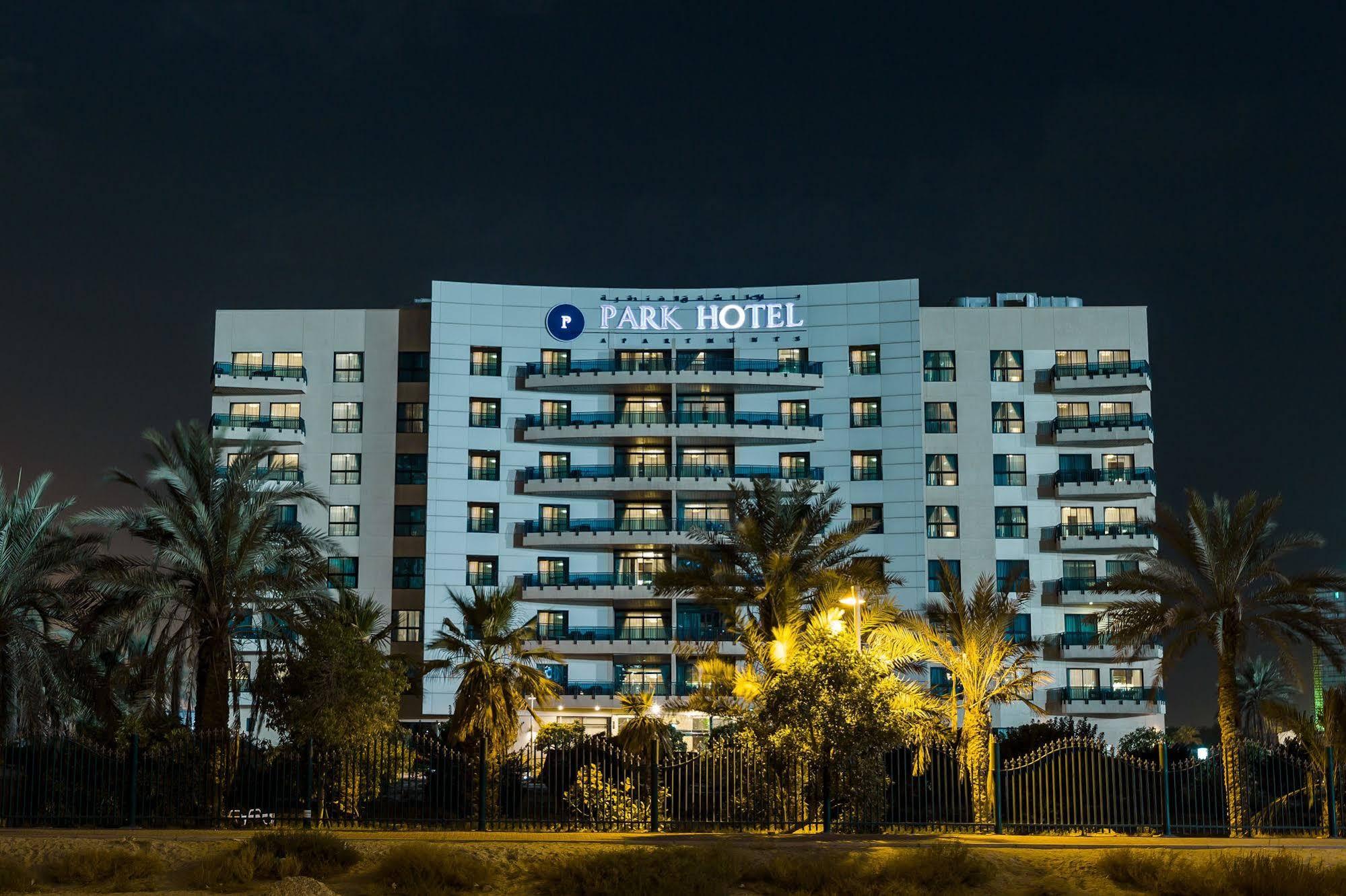 Park Dubai, An Edge By Rotana Aparthotel 4*