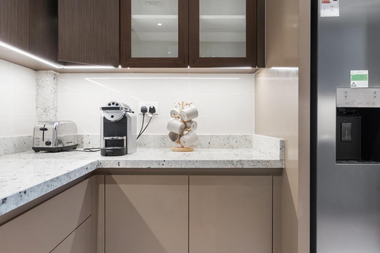 Apartment Breathtaking Views From Dt With Terrace Dubai