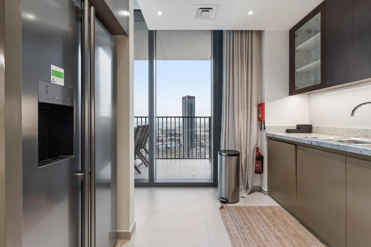 Apartment Breathtaking Views From Dt With Terrace Dubai