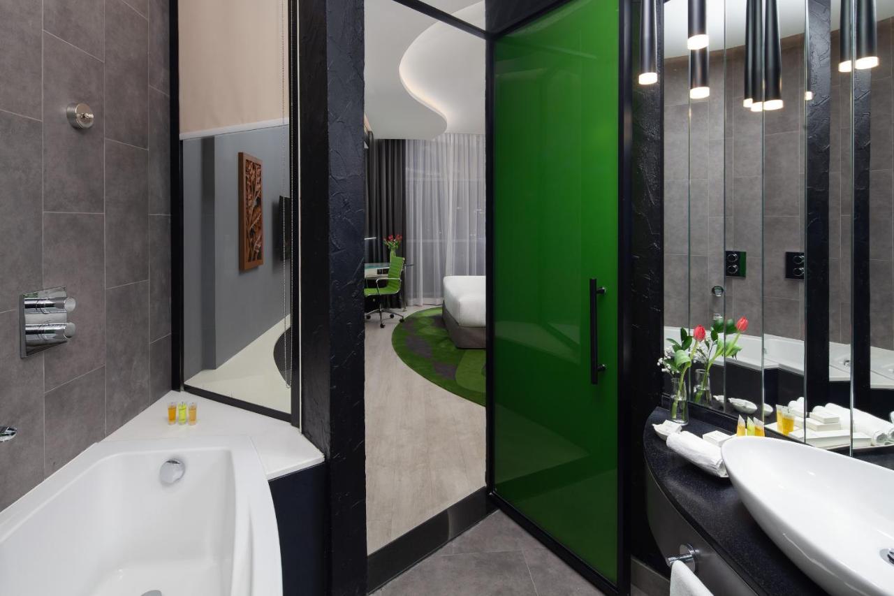 Al Khoory Sky Garden Hotel 4*