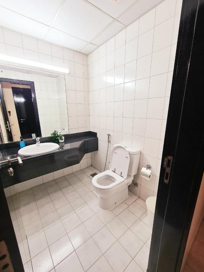 Expo Hostel *
