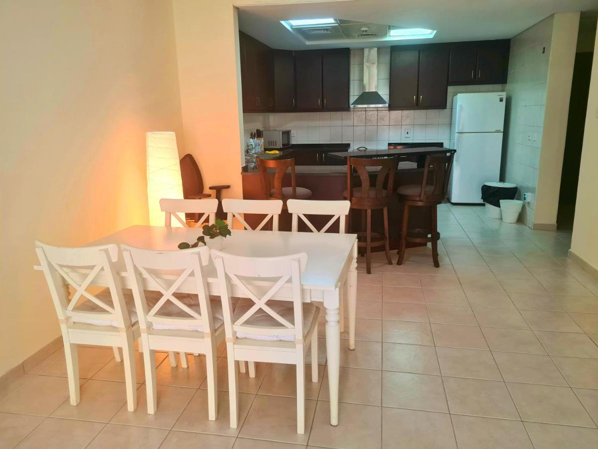 Expo Hostel *