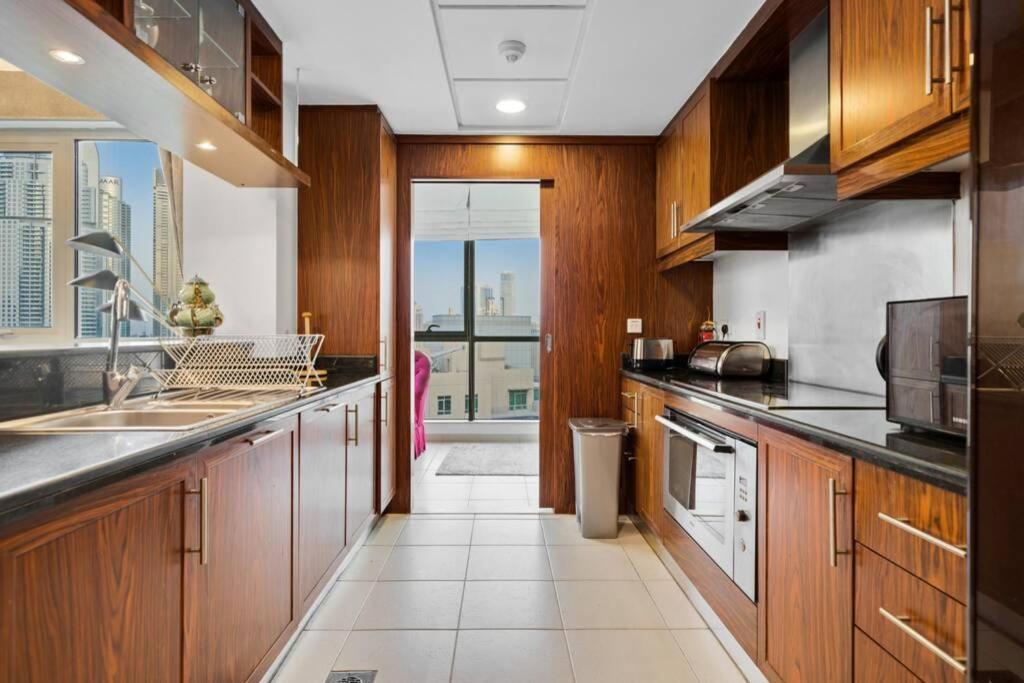 Spectacular Burj & Fountain View - Luxurious 3 Bedrooms & Maids - The Residences Apartamento