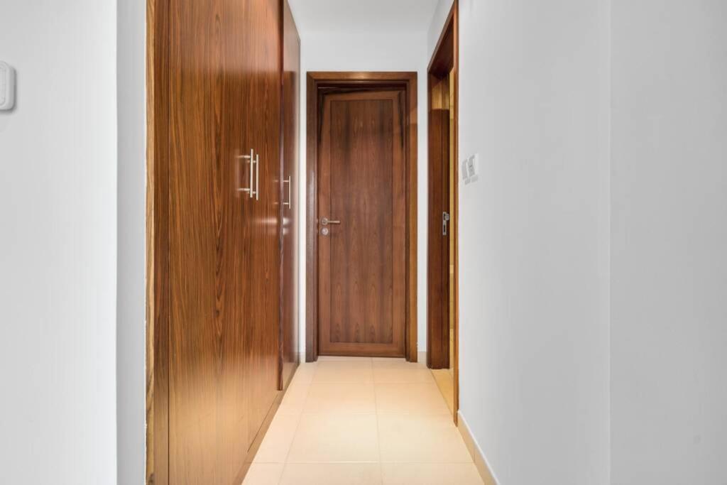 Spectacular Burj & Fountain View - Luxurious 3 Bedrooms & Maids - The Residences Dubai