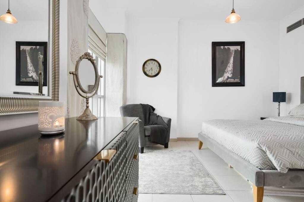 Apartamento Spectacular Burj & Fountain View - Luxurious 3 Bedrooms & Maids - The Residences