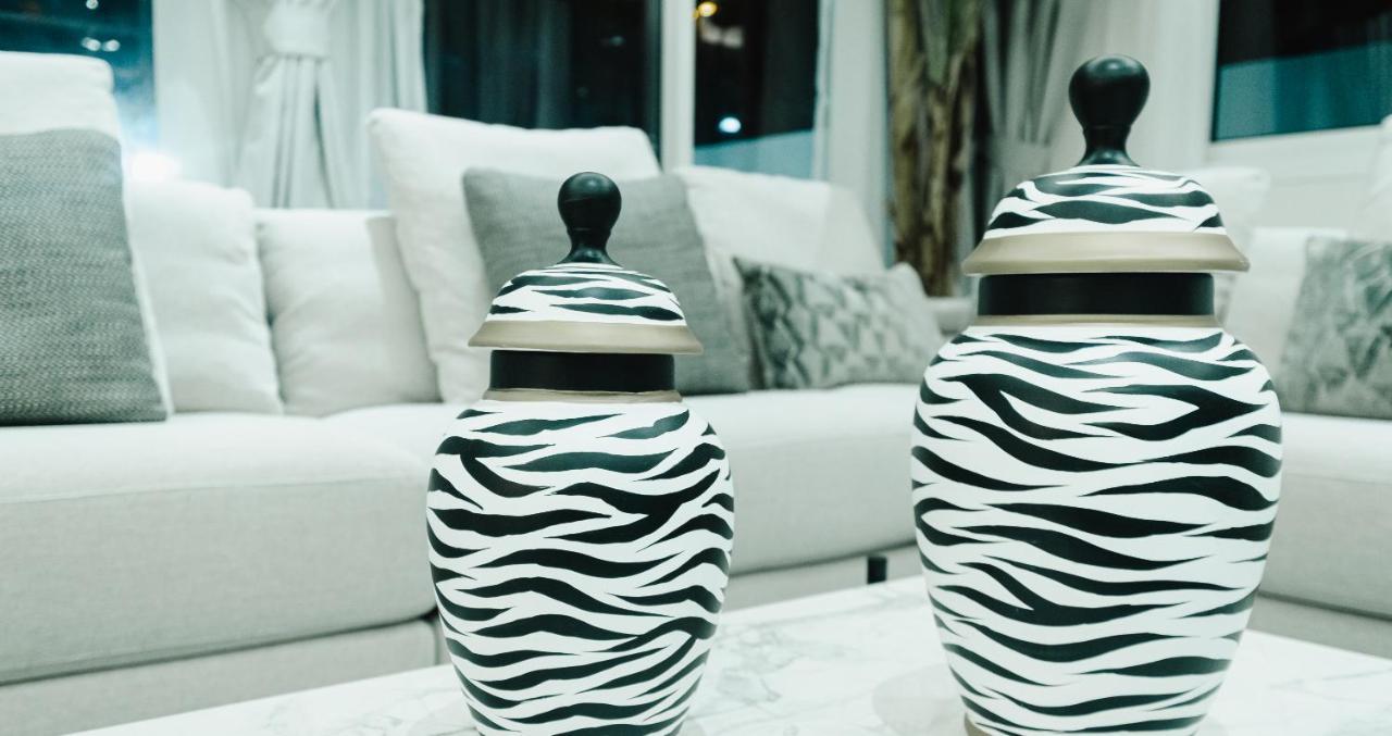 Luxury Modern White On Island 9,500 Sqft * Dubai