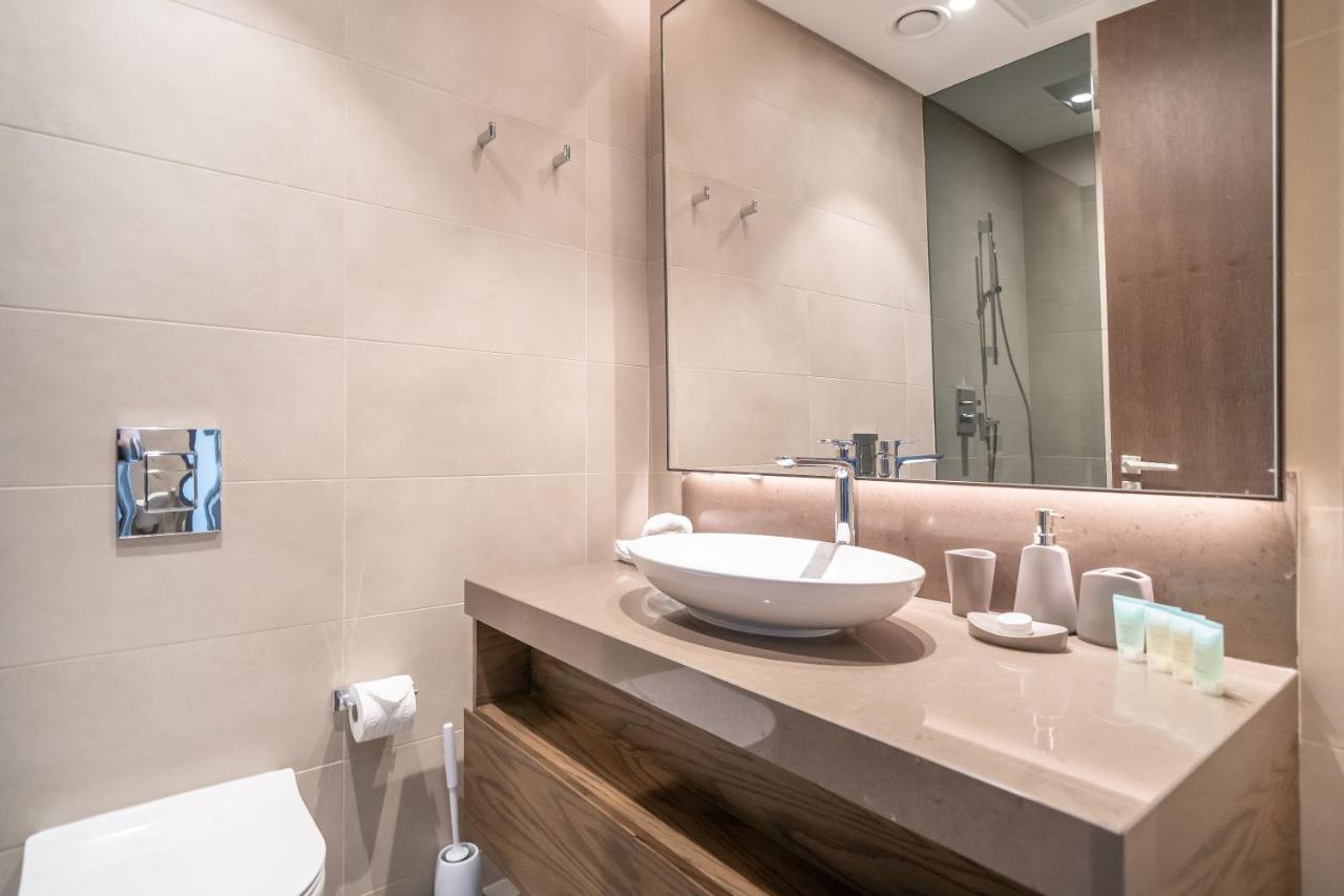 Apartment Luton - Luxury & High Floor 2br , Jumeirah Living Marina Gate 3 - 48ab07 Dubai