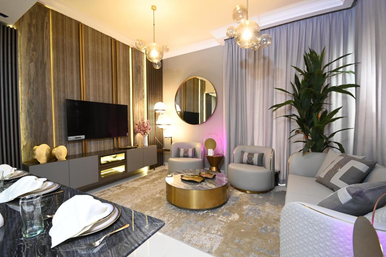 Smart Living * Dubai